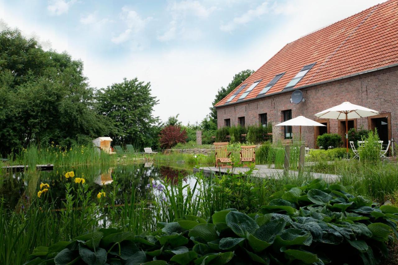 Lindenhof Gaestehaus & Hofcafe คราเนนบวร์ก ภายนอก รูปภาพ